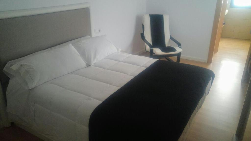 Almaalquiler Claveria 11 *